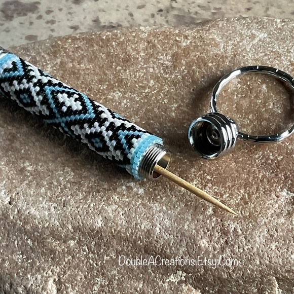 Southwest Sky Blue and Black Beaded Compartment Keychain, New, Handmade by Me - Picture 6 of 9